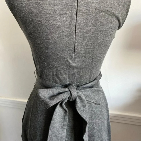 Babaton Aritzia • Heathered Grey Ranvir Tie Waist Dress - Picture 4 of 7